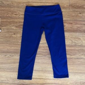 Blue Fabletics Cropped Leggings